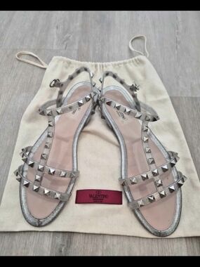 Valentino Metallic Silver Rockstud T-Strap Flat Sandals